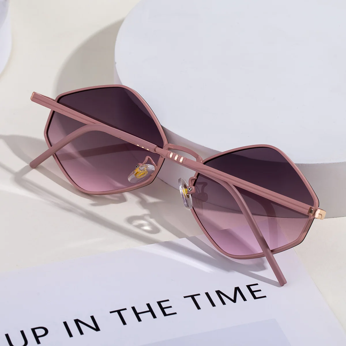 Black metal Women's Fashion Polygon Sunglasses - Premium Geometric UV400 Driving Eyewear - Details 2