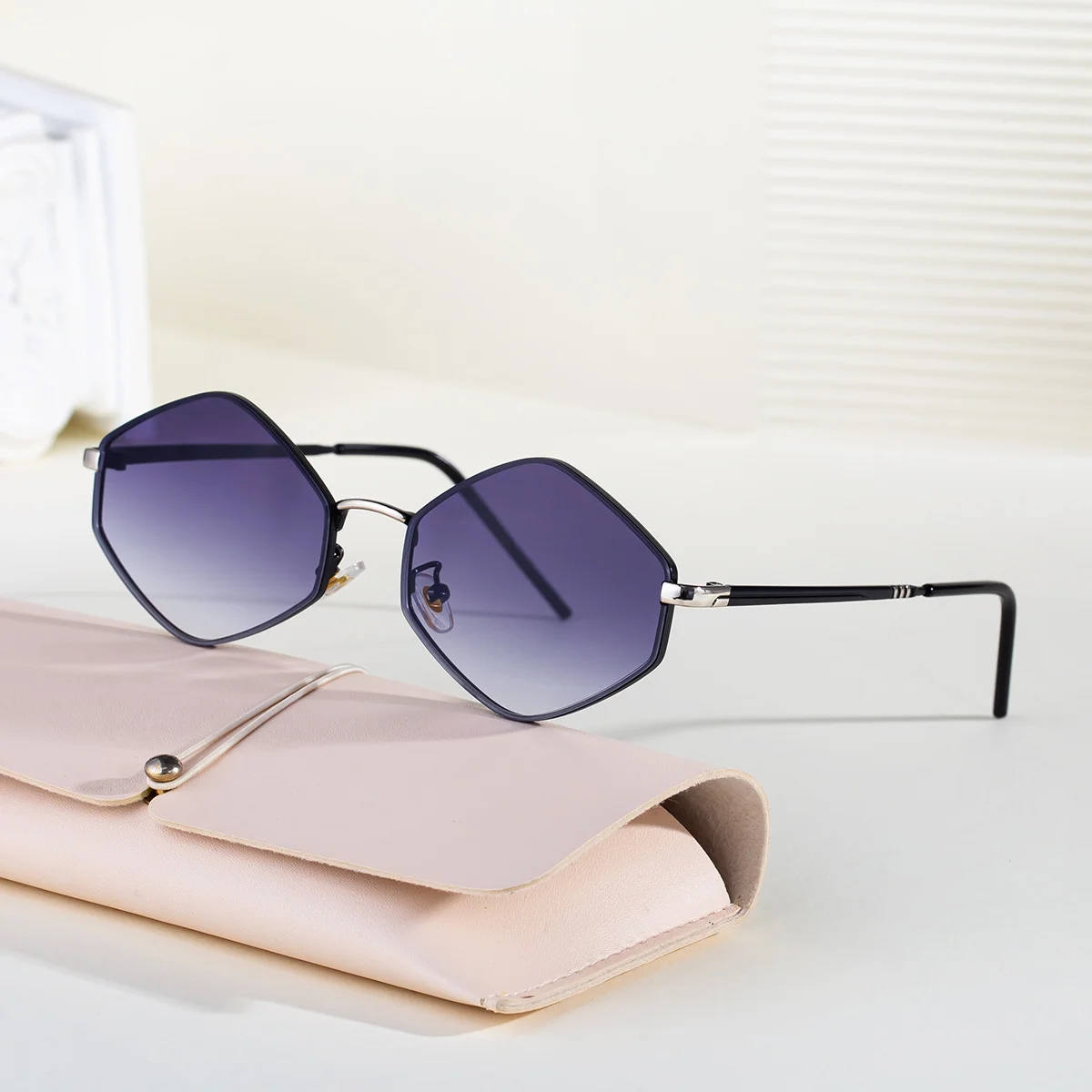 Black metal Women's Fashion Polygon Sunglasses - Premium Geometric UV400 Driving Eyewear - View 3