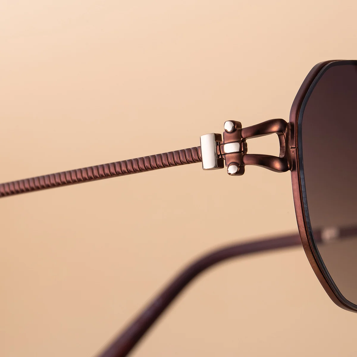 Black PC Women's Fashion Oversized Sunglasses - Premium Hollow Temple UV400 Sun Glasses - Details 7