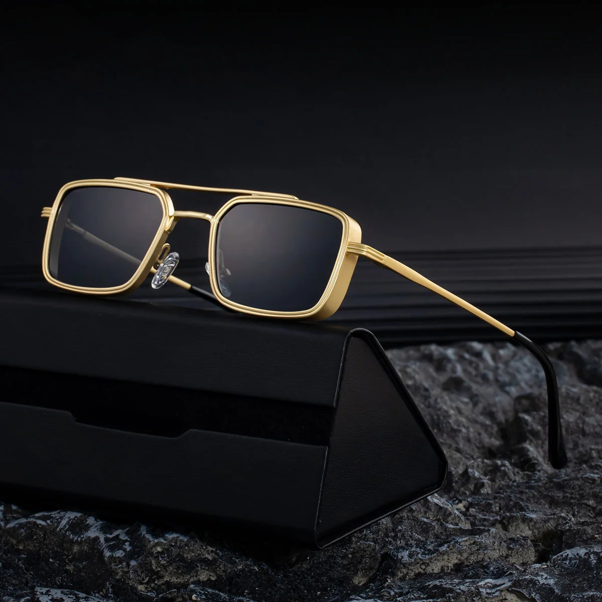Black Metal Men's Metal Square Sunglasses - Premium UV400 Fashion Sun Glasses - View 2