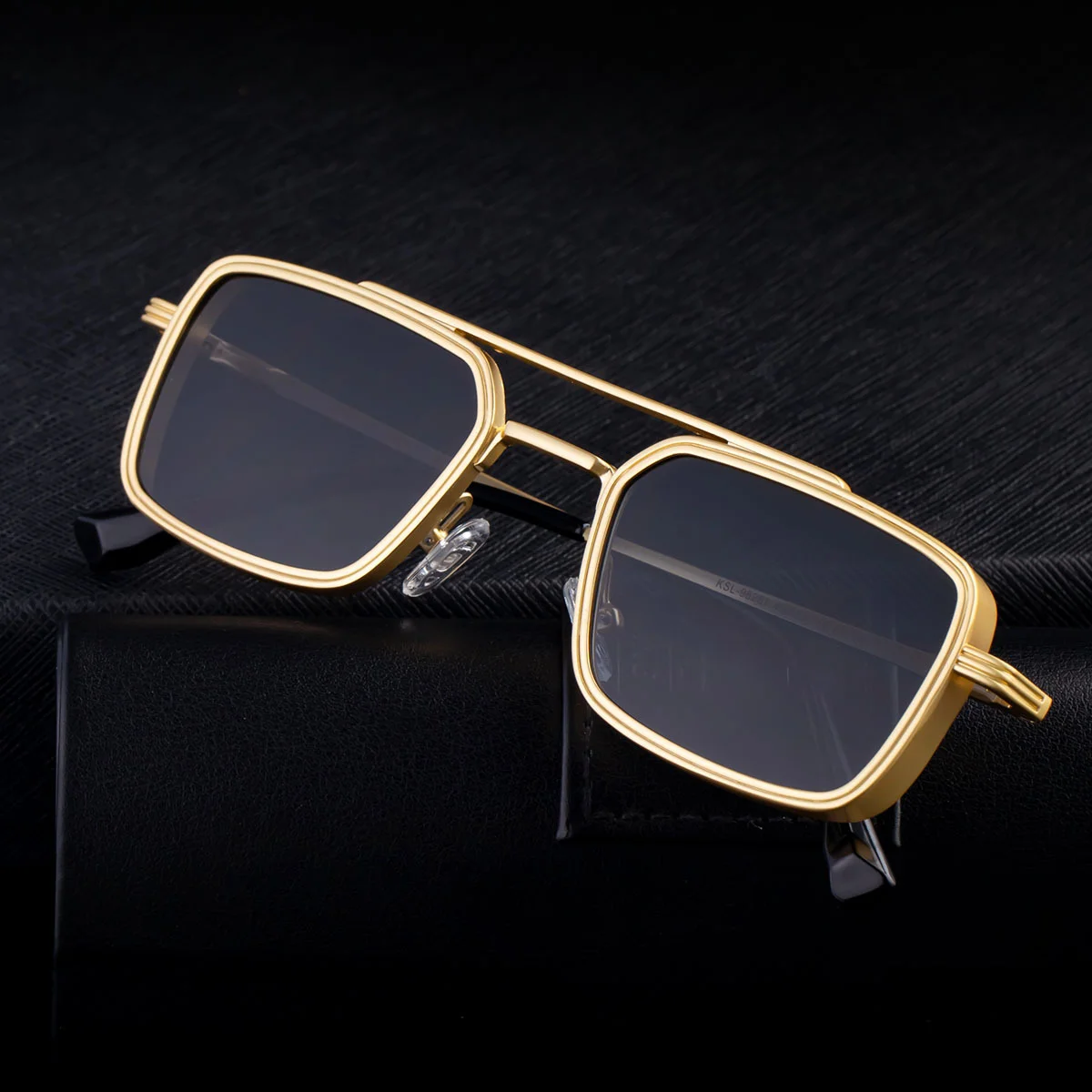 Black Metal Men's Metal Square Sunglasses - Premium UV400 Fashion Sun Glasses - View 4