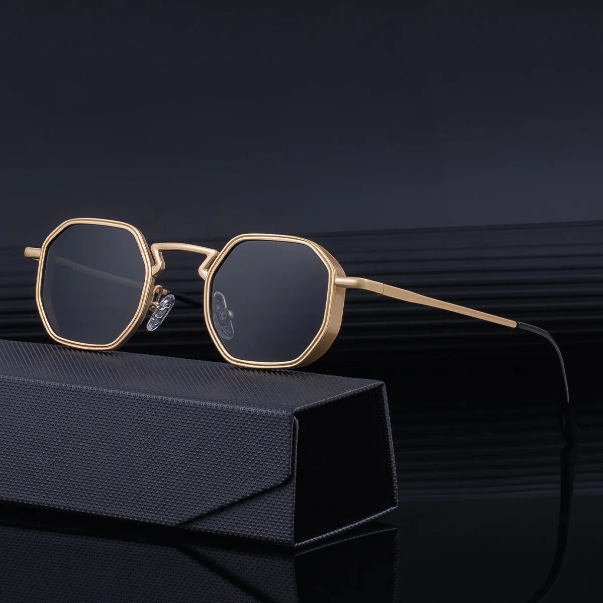 Black Metal Men's Irregular Metal Sunglasses - Premium Slingshot Temple UV400 Shades - View 2